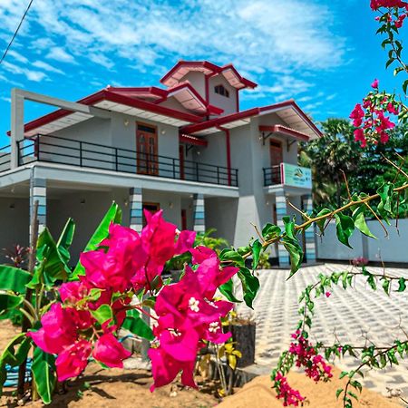 Sunset Chalet Mullaittivu Dış mekan fotoğraf